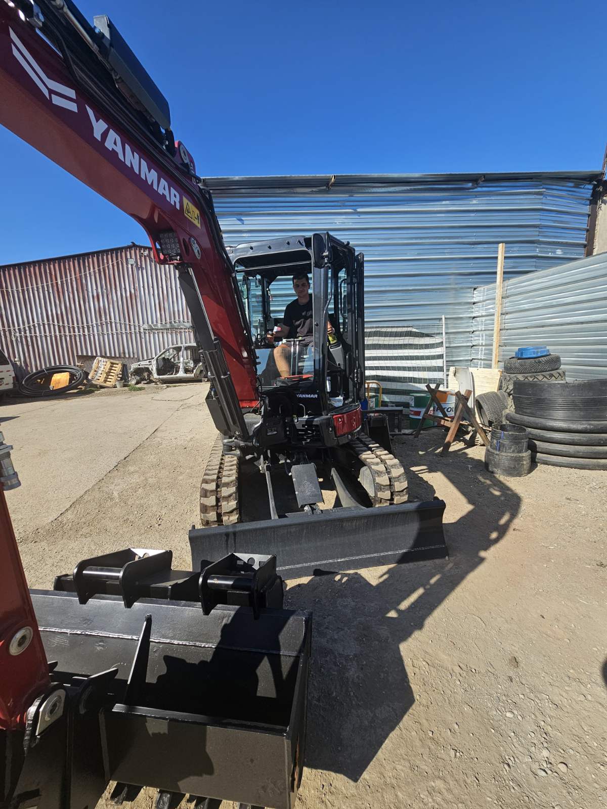 Багер 4 тона